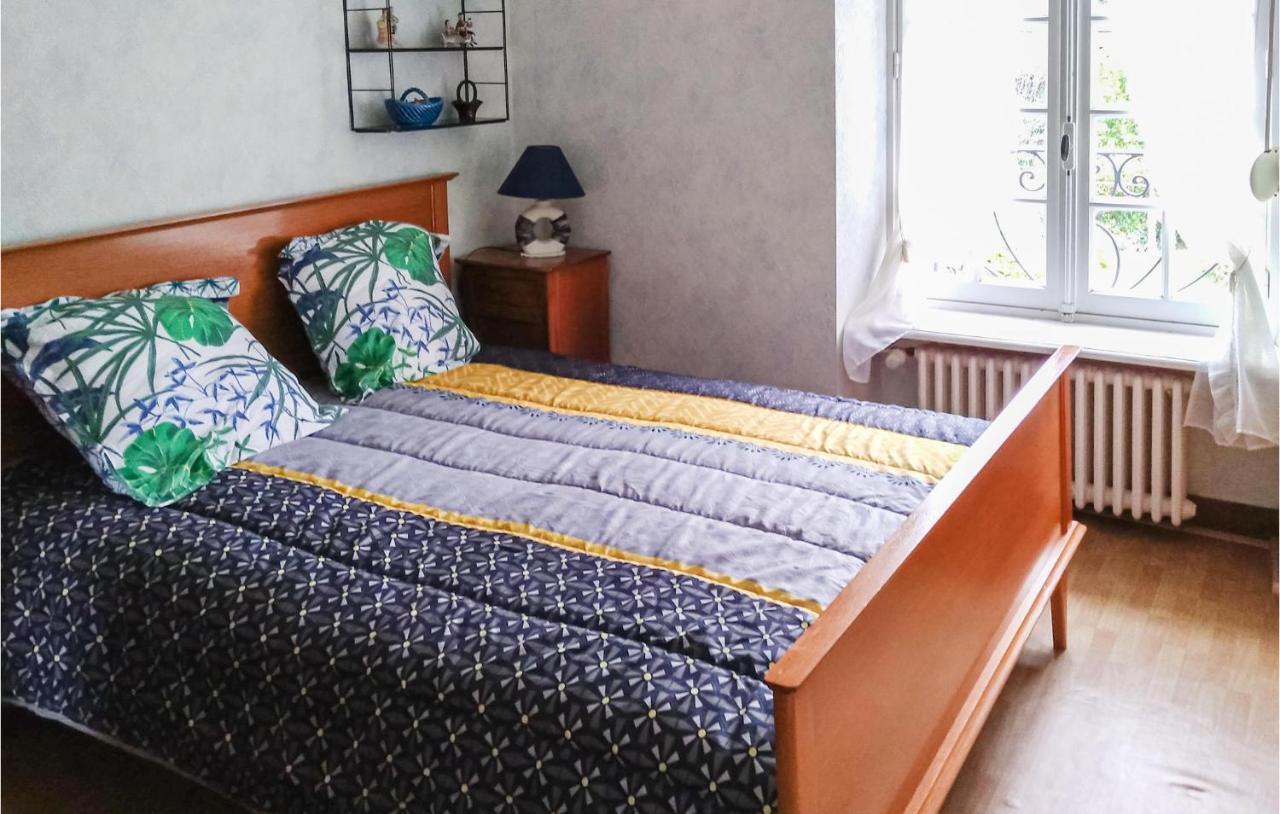 Cozy Home In Plancoet With Wifi Buitenkant foto